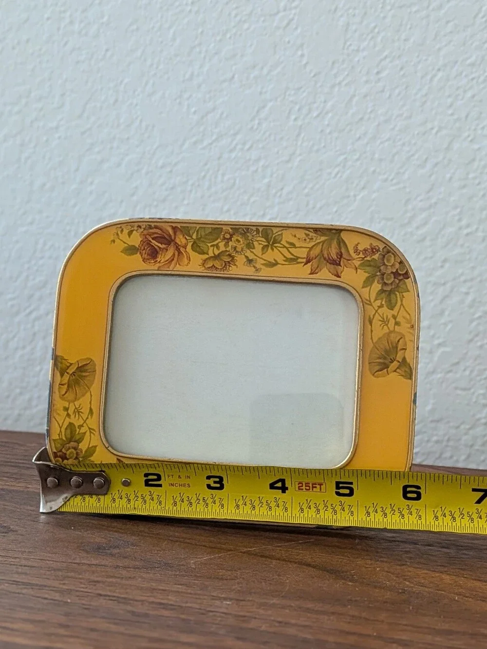 Vtg Bucklers New York Fifth AveSwivel Picture Frame YellowEnamel Floral 2.75x4